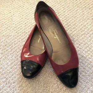 Vintage Salvatore Ferragamo flats red and black. 7